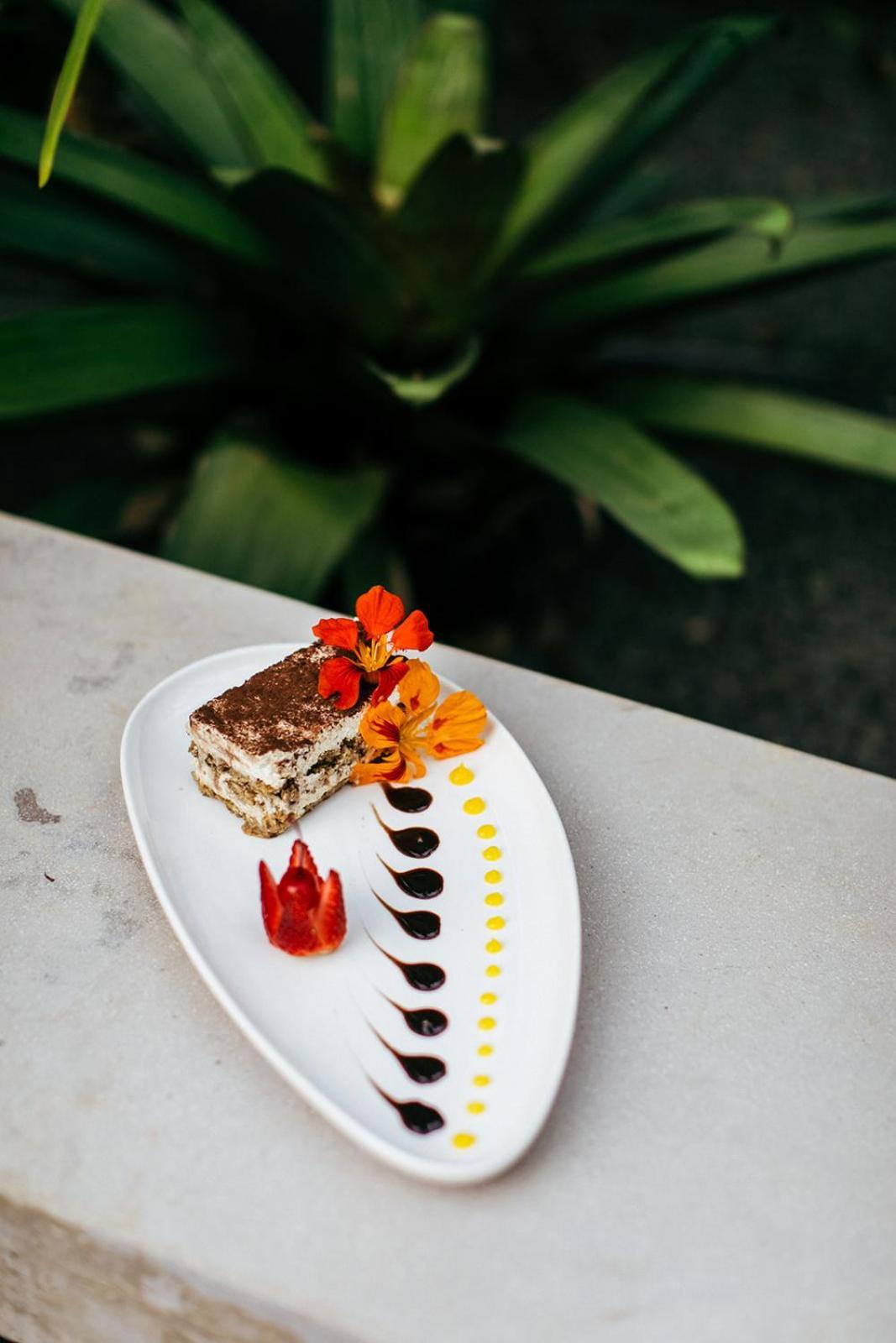 Mother Earth Luxury Boutique Hotel, Restaurant & Spa (Adults Only) Tamarindo Buitenkant foto